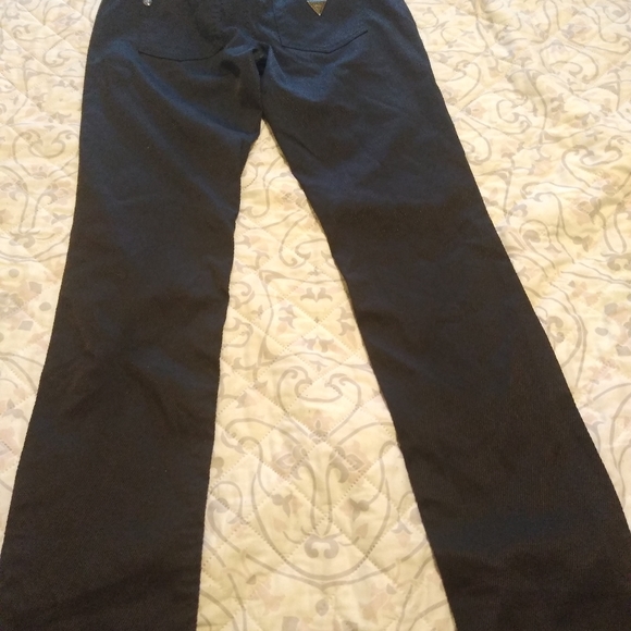 Ladies Guess Jeans - Picture 6 of 8